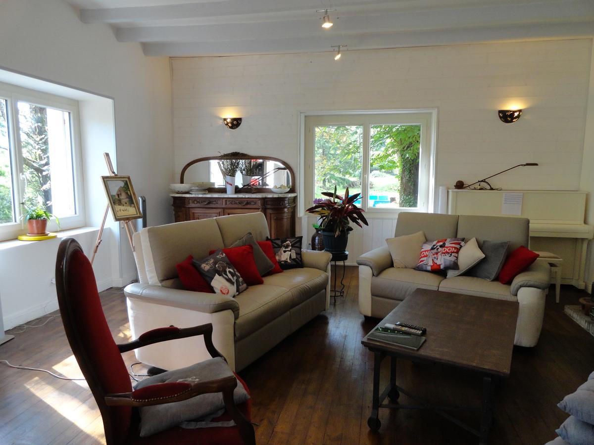 Bed and Breakfast Le Figuier De Pauline Luzech Экстерьер фото