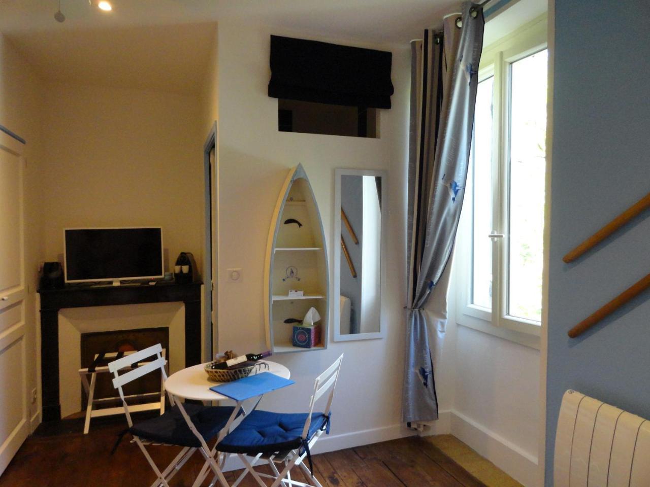 Bed and Breakfast Le Figuier De Pauline Luzech Экстерьер фото
