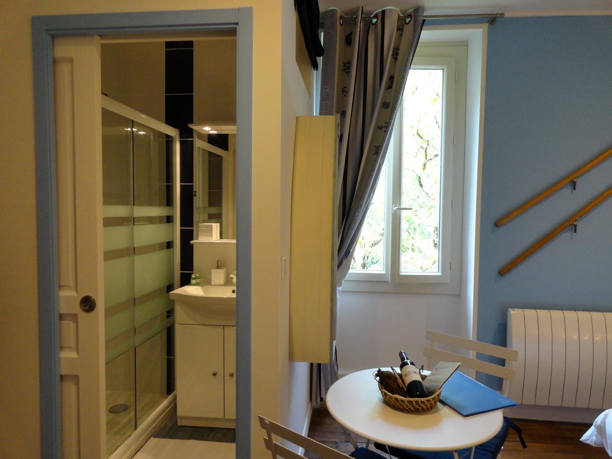 Bed and Breakfast Le Figuier De Pauline Luzech Экстерьер фото