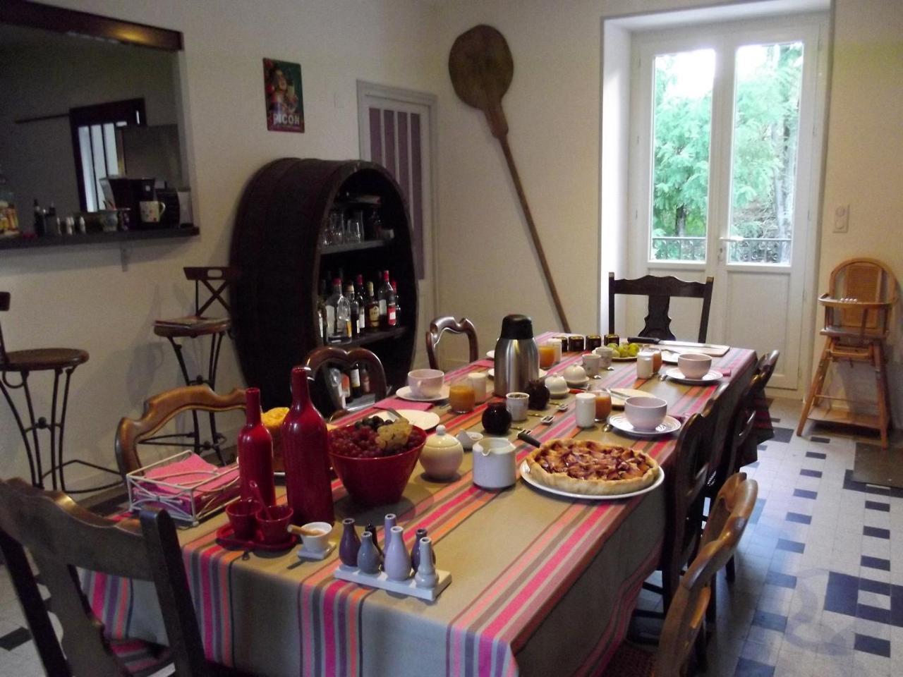 Bed and Breakfast Le Figuier De Pauline Luzech Экстерьер фото