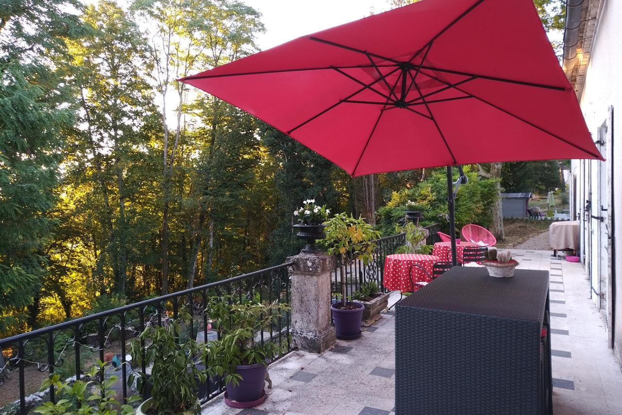 Bed and Breakfast Le Figuier De Pauline Luzech Экстерьер фото